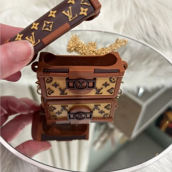 NWT ANC/ENC Wireless Bluetooth Earbuds & Louis Vuitton Case